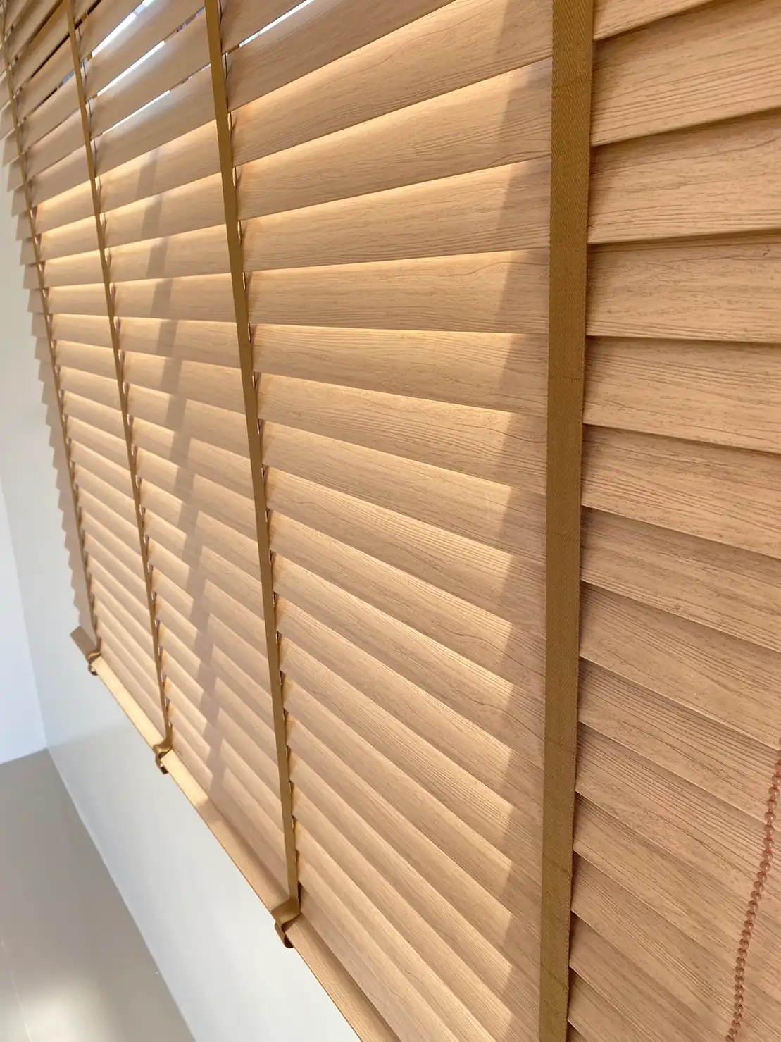 มู่ลี่ไม้คือ