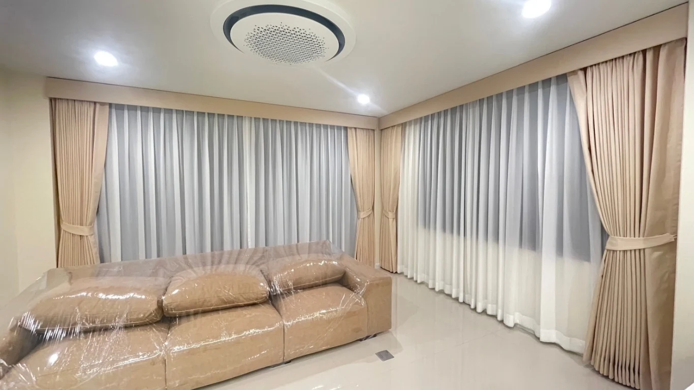 ม่านจีบ