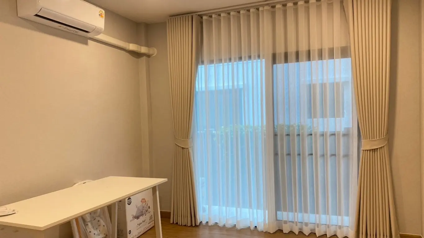 ผ้าม่านติดคอนโดคุณภาพดี เนื้อสัมผัสหรูหรา