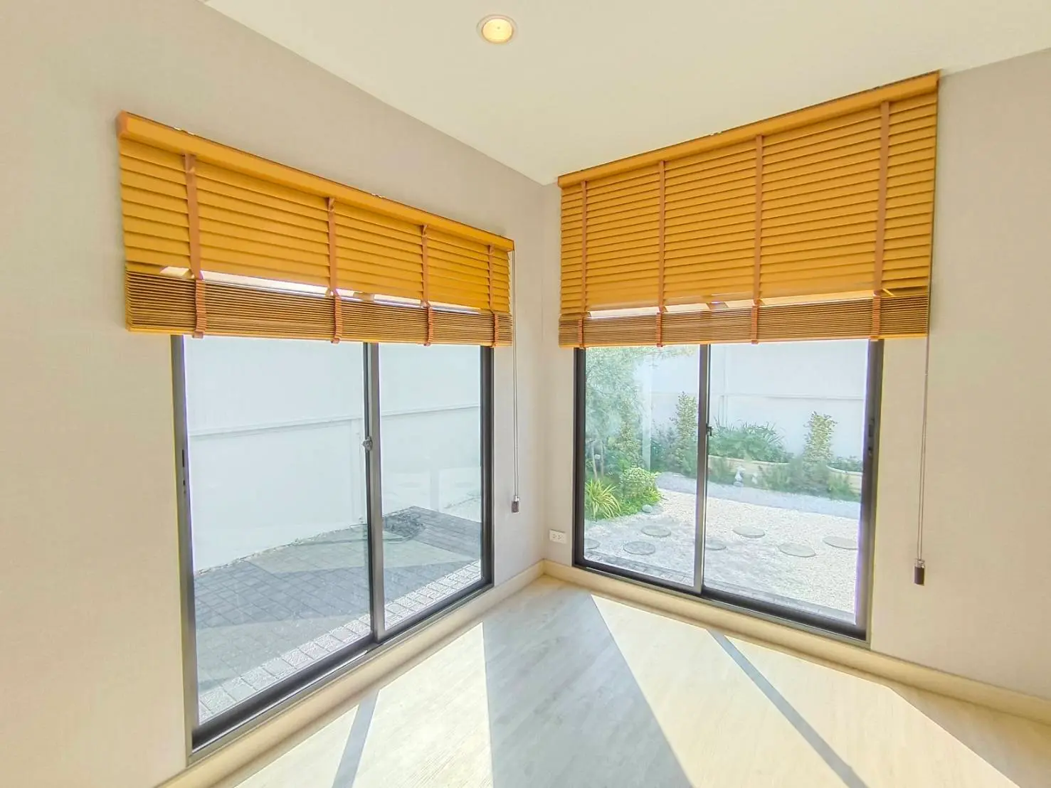 ดีไซน์มู่ลี่ไม้ภายในสำหรับบ้านอนาคต